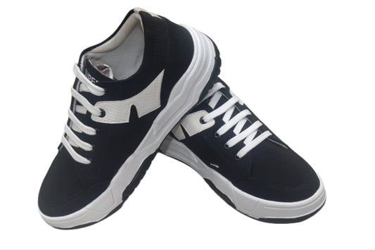 Black Sneaker